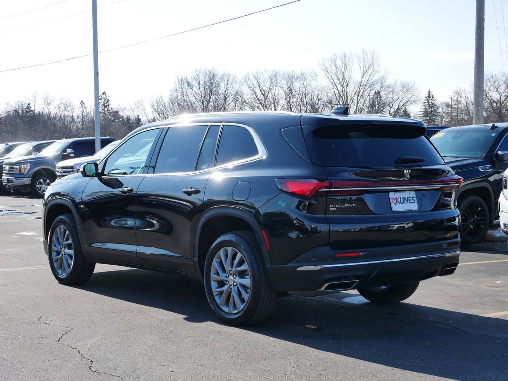 Used 2025 Buick Enclave Preferred image 5