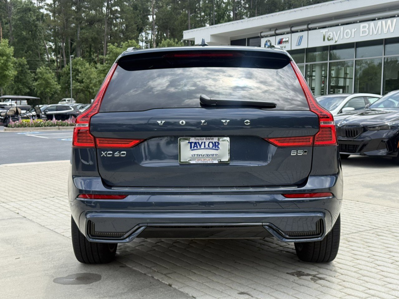 Used 2025 Volvo XC60 B5 Ultra w/ Protection Package Premier AWD/4WD image 5