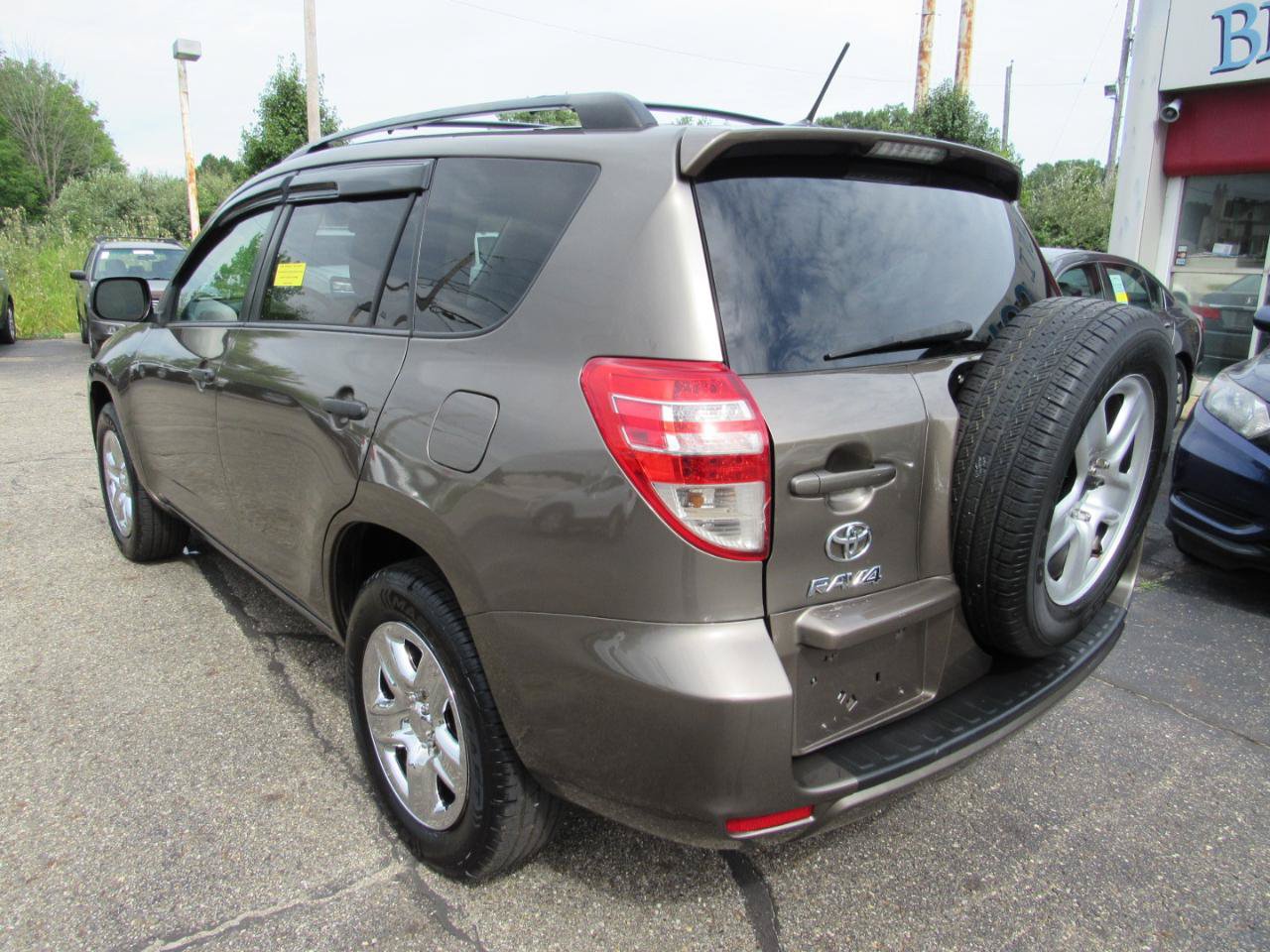 Used 2012 Toyota RAV4 4WD w/ Value Pkg image 21