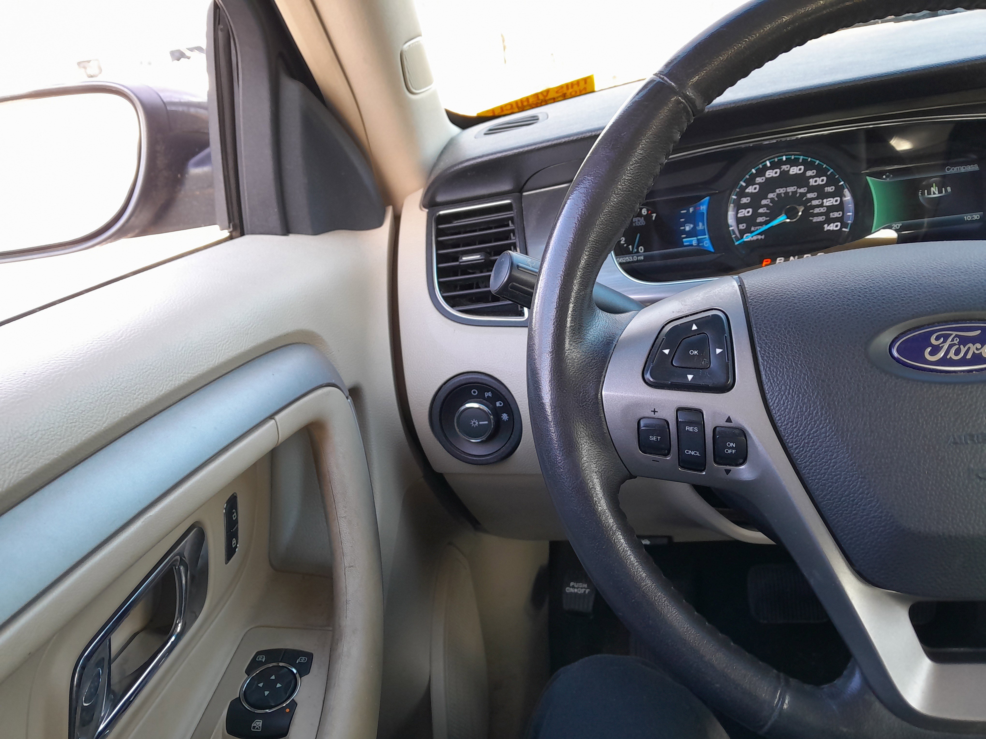 Used 2015 Ford Taurus SEL w/ Equipment Group 201A image 16