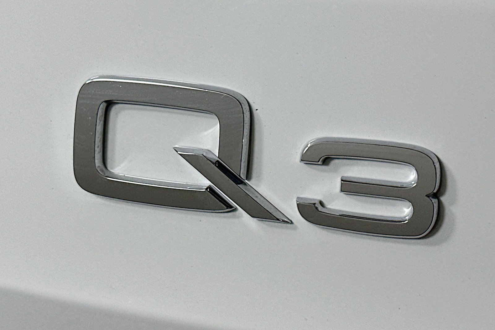 Used 2025 Audi Q3 2.0T Premium w/ Convenience Package image 10