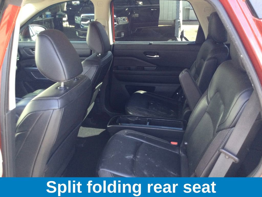 Used 2022 Nissan Pathfinder SL w/ SL Premium Package image 18