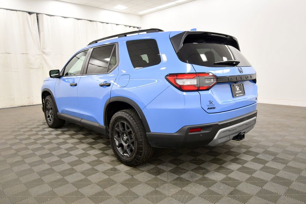 Used 2024 Honda Pilot TrailSport image 5