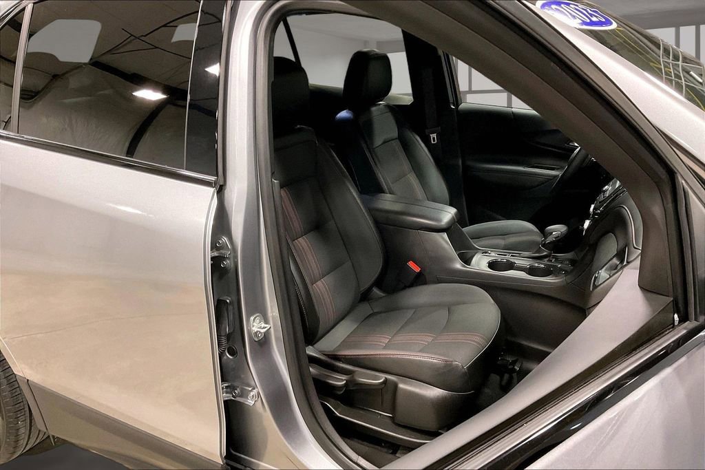 Used 2023 Chevrolet Equinox RS w/ LPO, Floor Liner Package AWD/4WD image 28