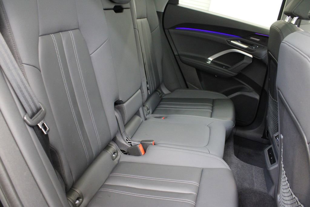 Used 2025 Audi Q5 Premium Plus w/ Premium Plus image 21