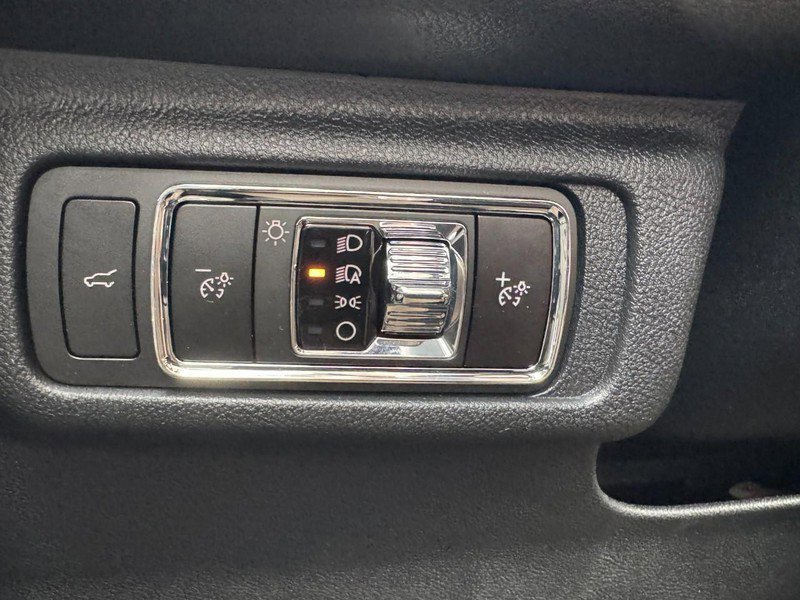 New 2026 Lincoln Corsair Premiere FWD image 22