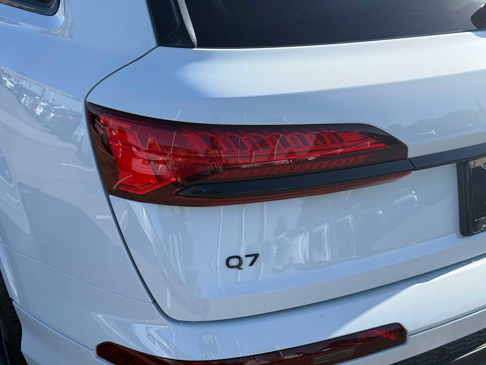 New 2025 Audi Q7 3.0T Prestige image 13