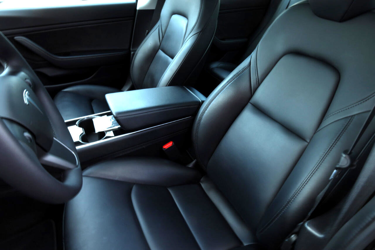 Used 2020 Tesla Model 3 Performance image 35