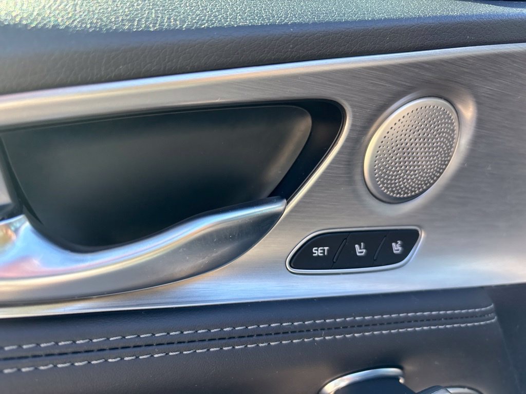 Used 2023 Kia Stinger GT2 AWD/4WD image 12