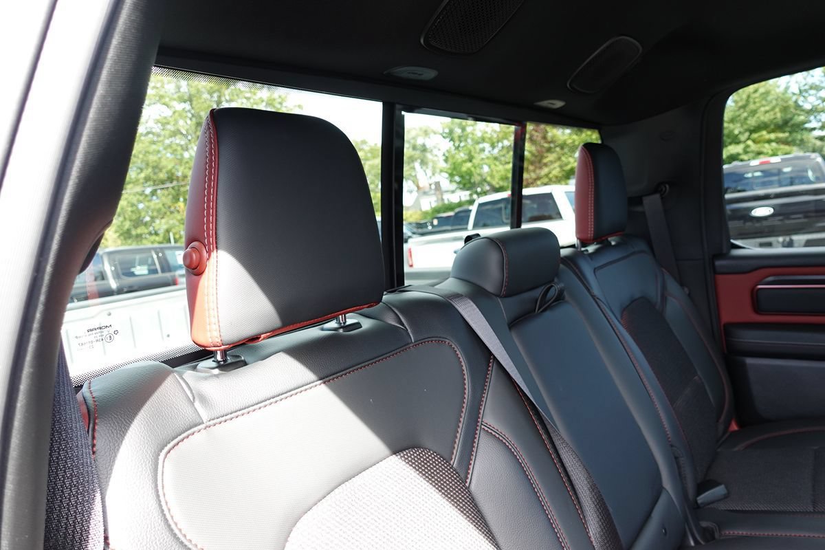 Used 2025 RAM 1500 Rebel AWD/4WD image 32