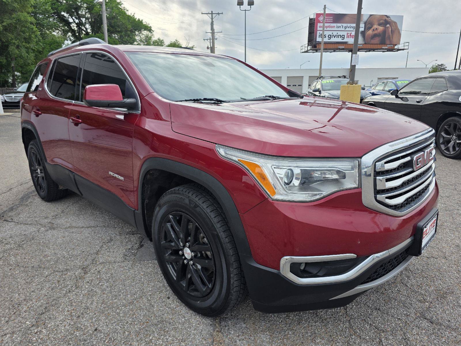 Used 2019 GMC Acadia SLT FWD image 3