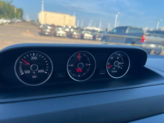 Used 2014 Volkswagen Beetle R-Line FWD image 26
