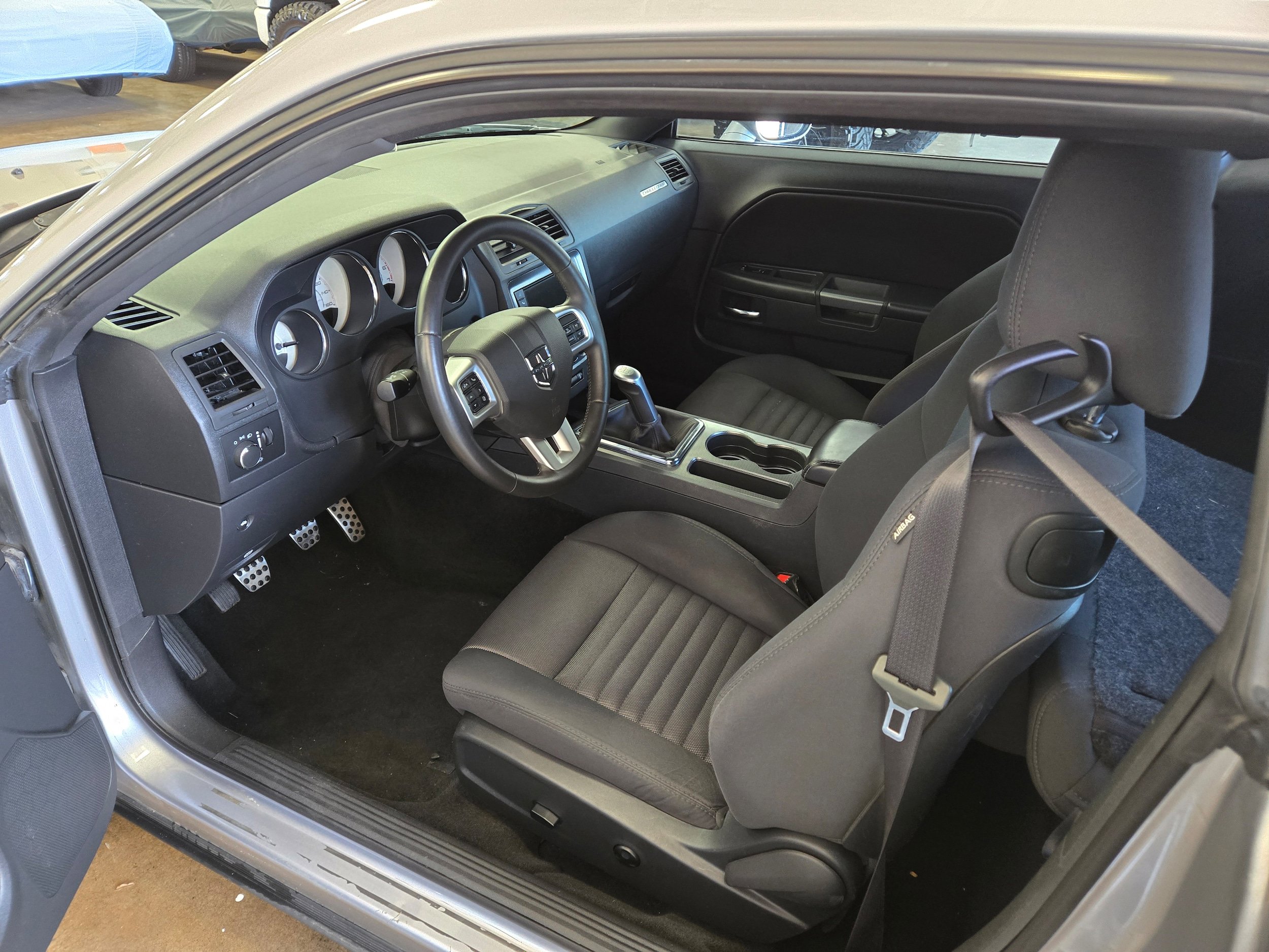 Used 2014 Dodge Challenger R/T Plus RWD image 7
