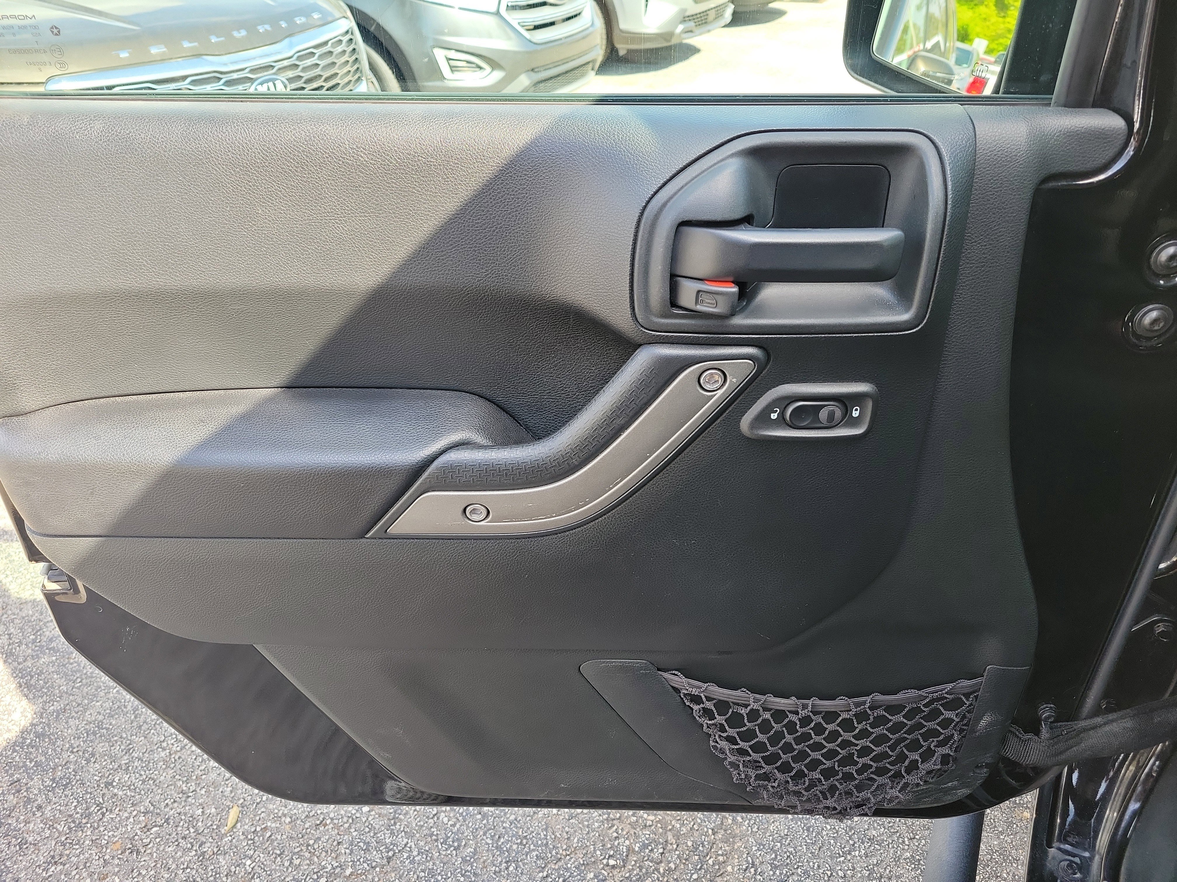 Used 2018 Jeep Wrangler Unlimited Sport S image 17