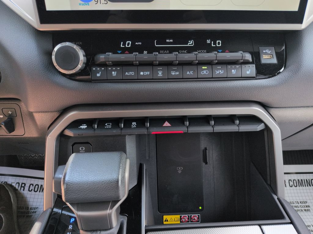 Certified 2025 Toyota Sequoia Limited w/ Tow Technology Package AWD/4WD image 18