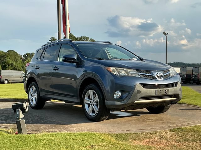 Used 2014 Toyota RAV4 XLE FWD image 1
