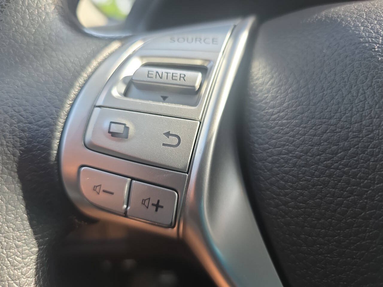 Used 2017 Nissan Altima 2.5 S w/ Power Driver Seat Package FWD image 14
