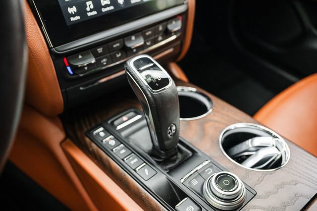 Used 2019 Maserati Quattroporte S Q4 AWD/4WD image 12
