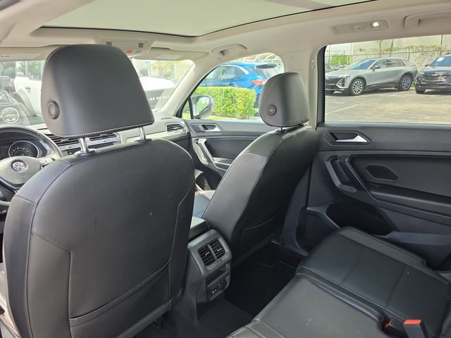 Used 2021 Volkswagen Tiguan SE w/ Panoramic Sunroof Package FWD image 13