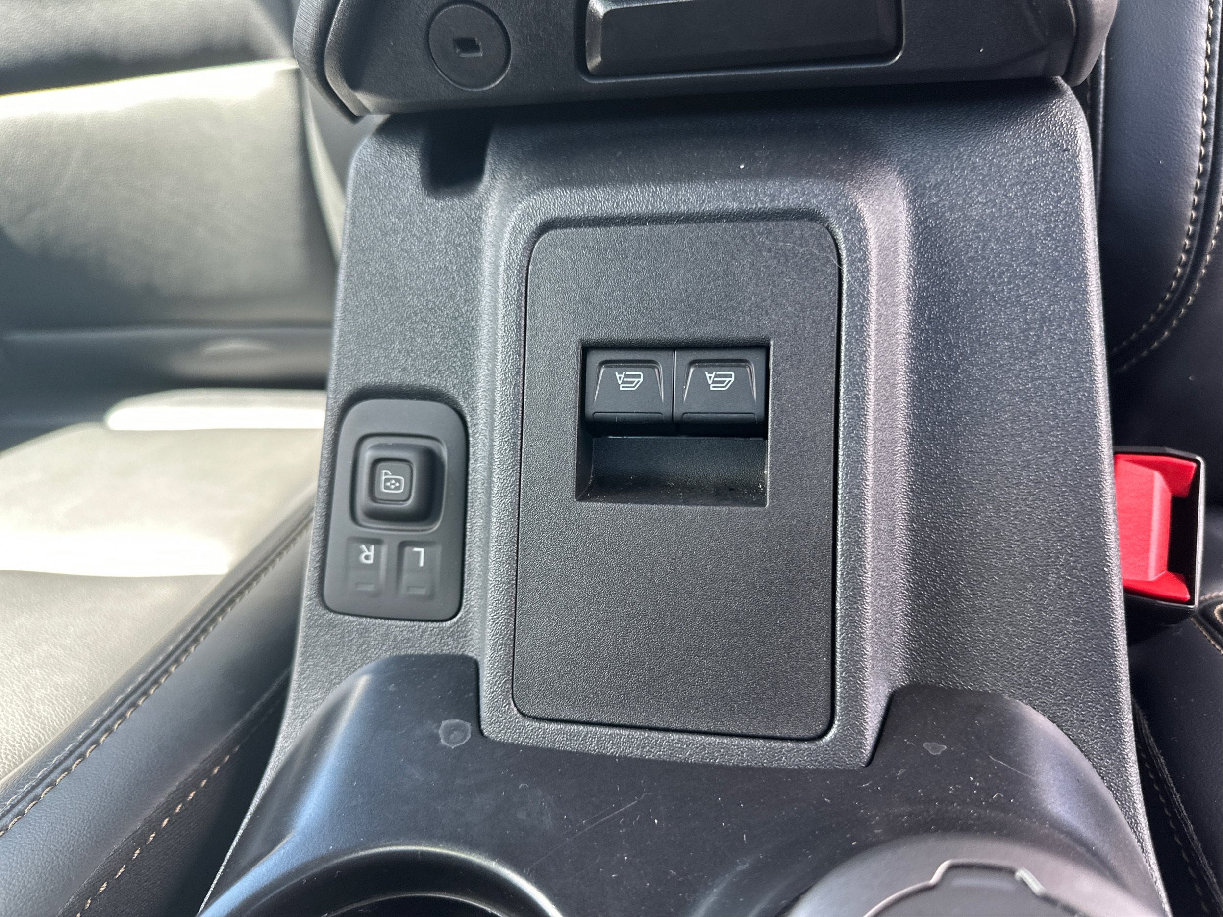 Used 2026 Ford Bronco Badlands AWD/4WD image 27