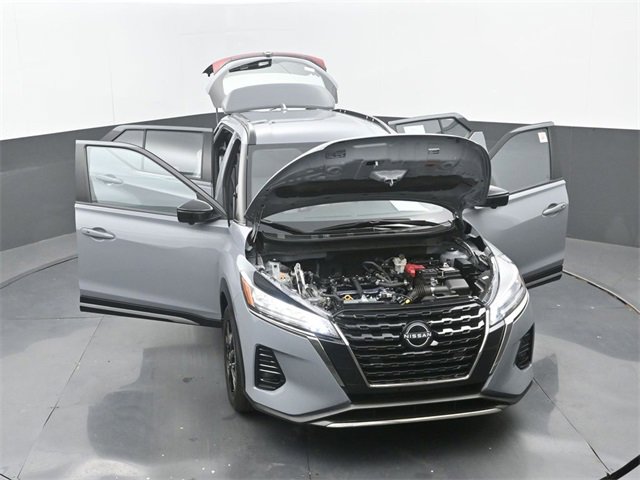 Used 2024 Nissan Kicks SR w/ SR Premium Package image 33