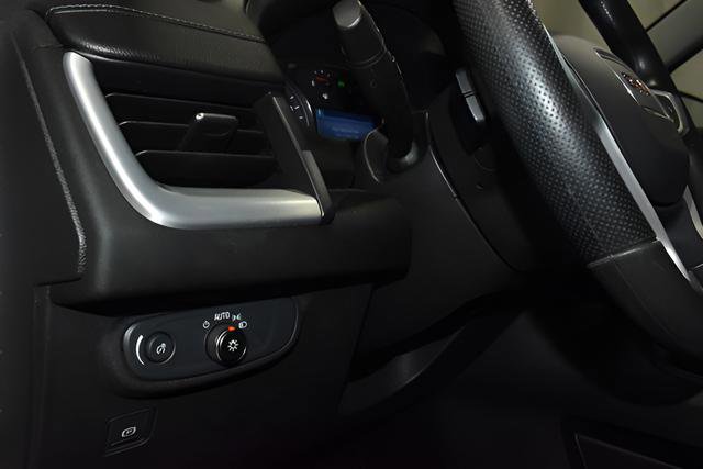 Used 2022 GMC Terrain SLE w/ Driver Convenience Package FWD image 26