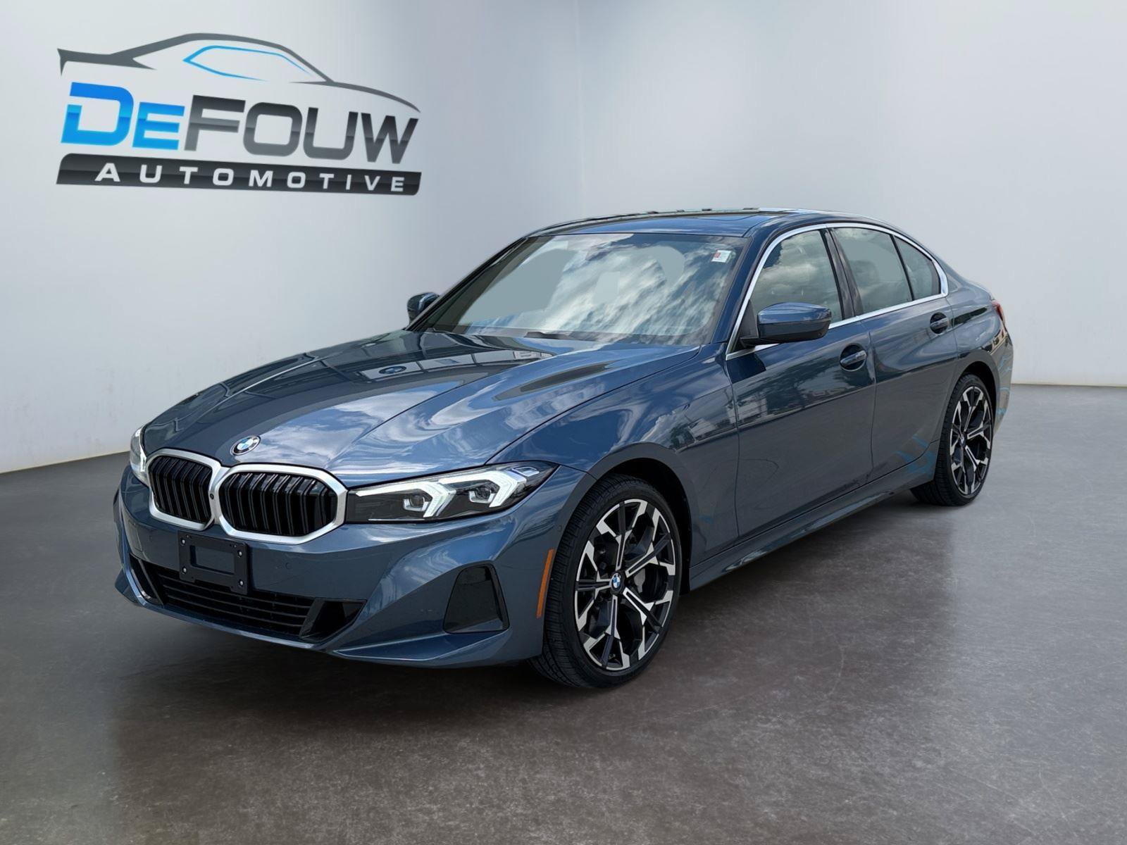 Used 2026 BMW 330i xDrive Sedan w/ Premium Package AWD/4WD image 7