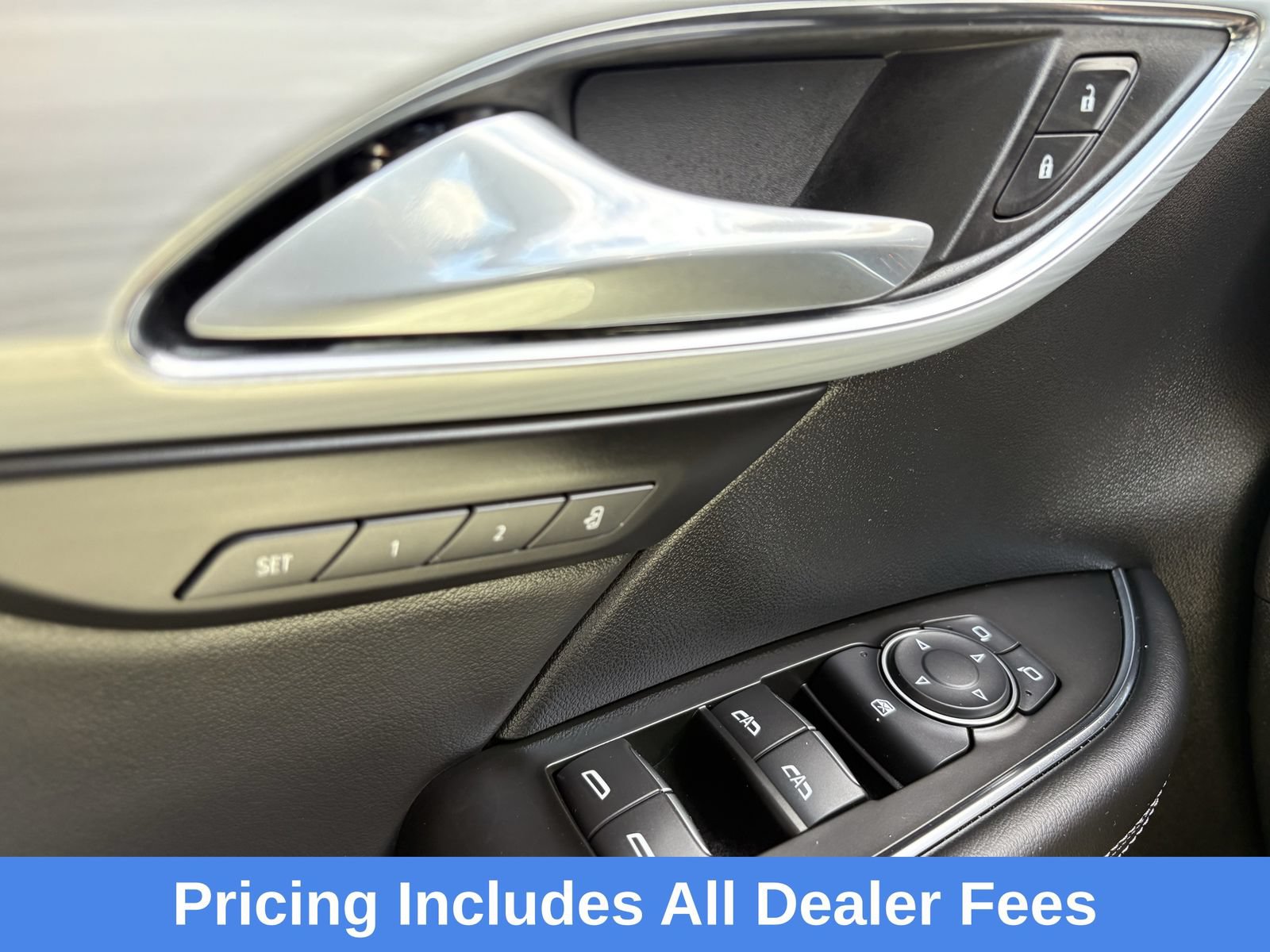 Used 2025 Buick Envision Avenir AWD/4WD image 19