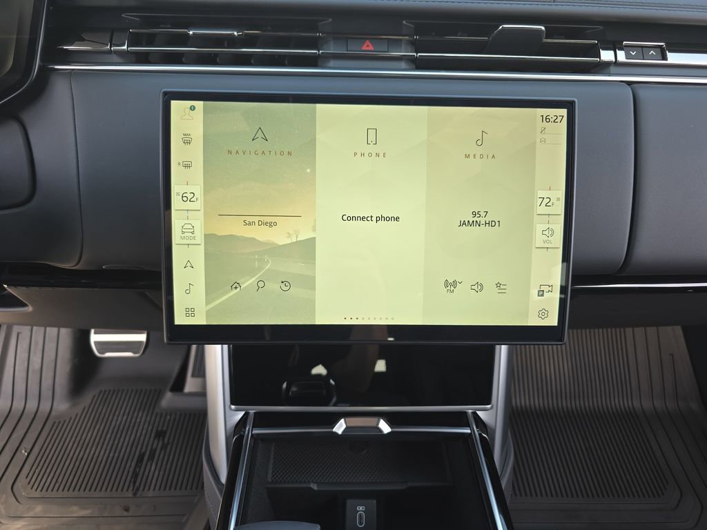 New 2026 Land Rover Range Rover Long Wheelbase SE AWD/4WD image 22