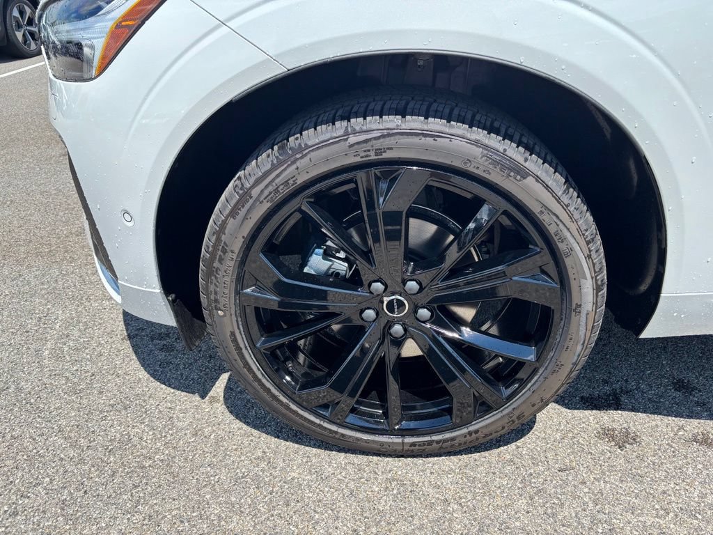 New 2026 Volvo XC60 B5 Ultra w/ Climate Package AWD/4WD image 9