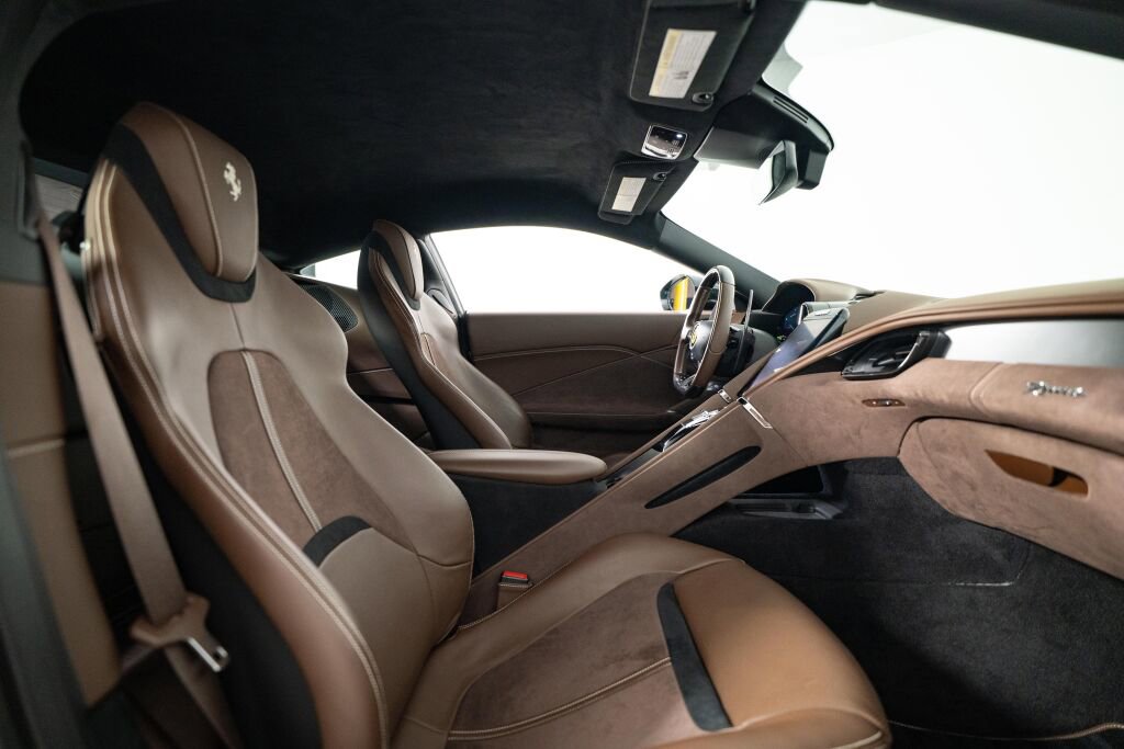 Used 2024 Ferrari Roma image 39