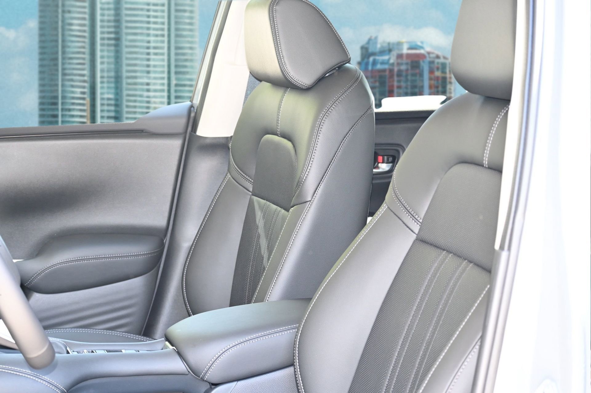 New 2026 Honda HR-V EX-L image 16