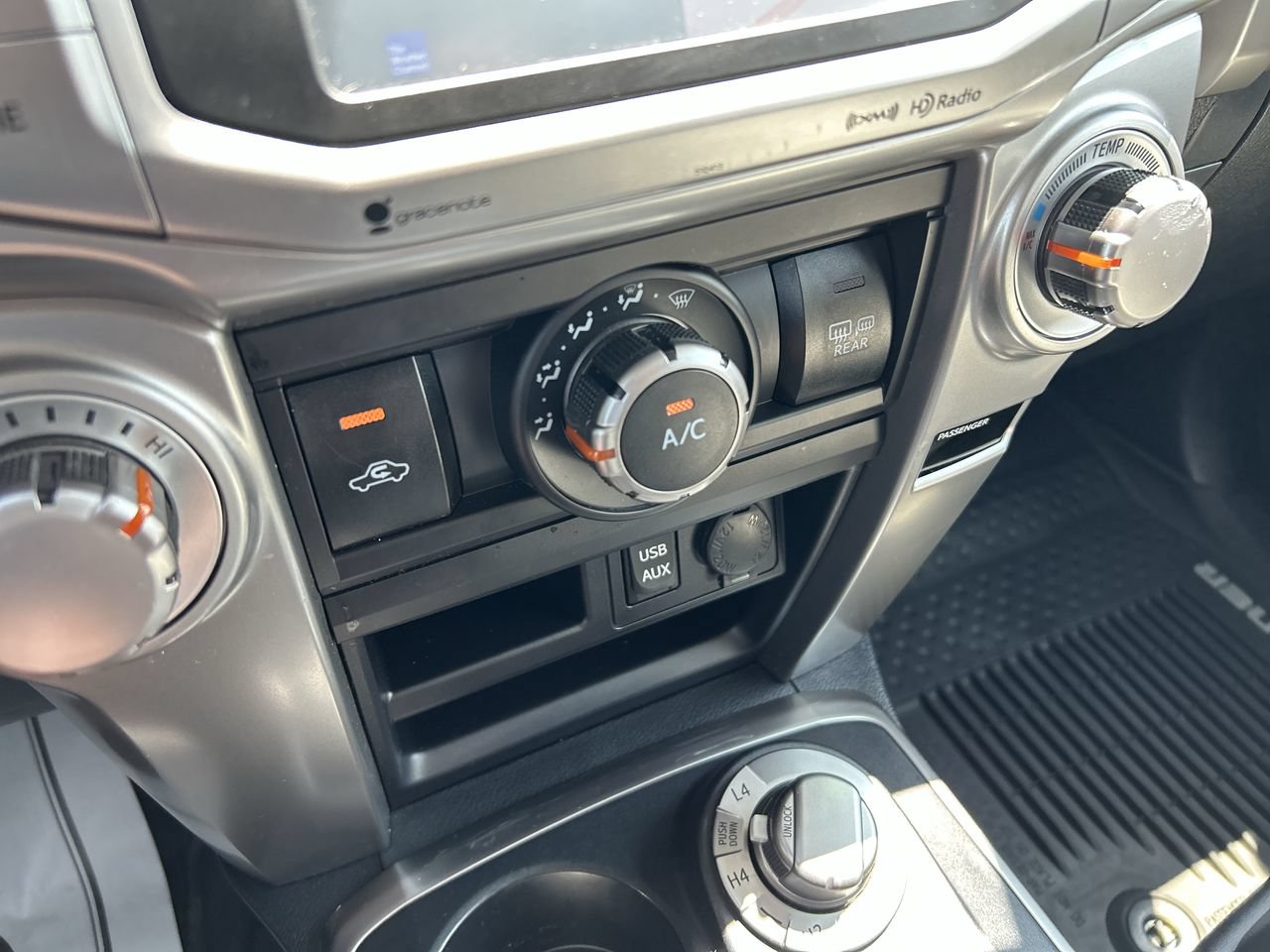 Used 2019 Toyota 4Runner SR5 Premium AWD/4WD image 27