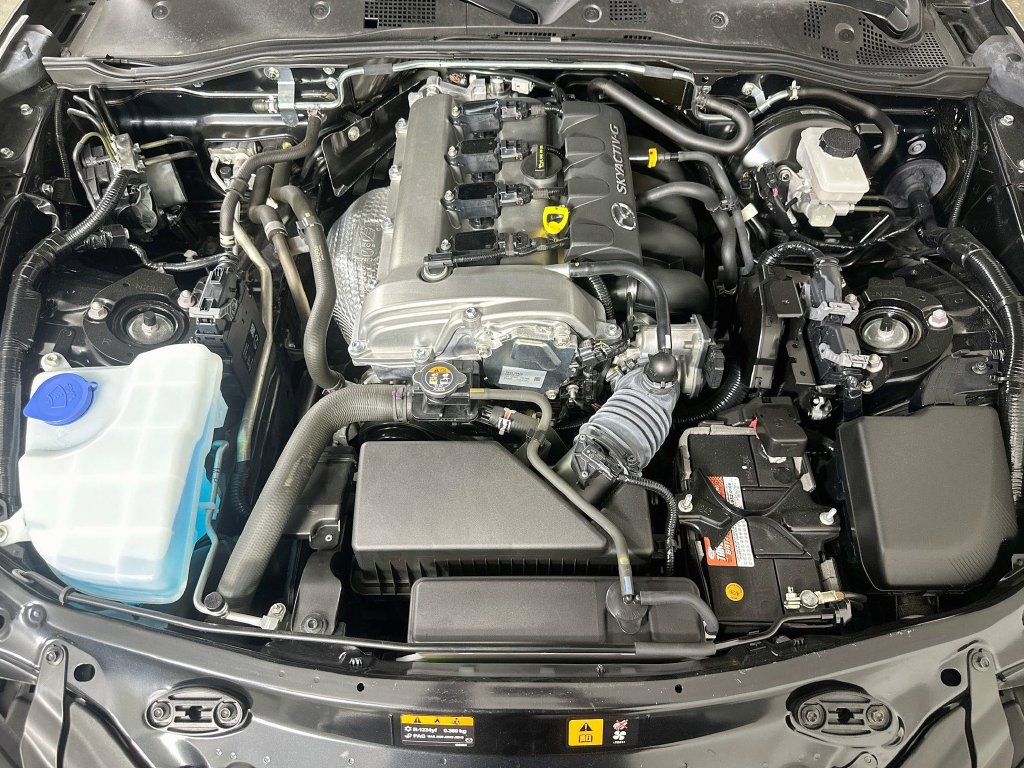 Used 2025 MAZDA MX-5 Miata RF Grand Touring RWD image 10