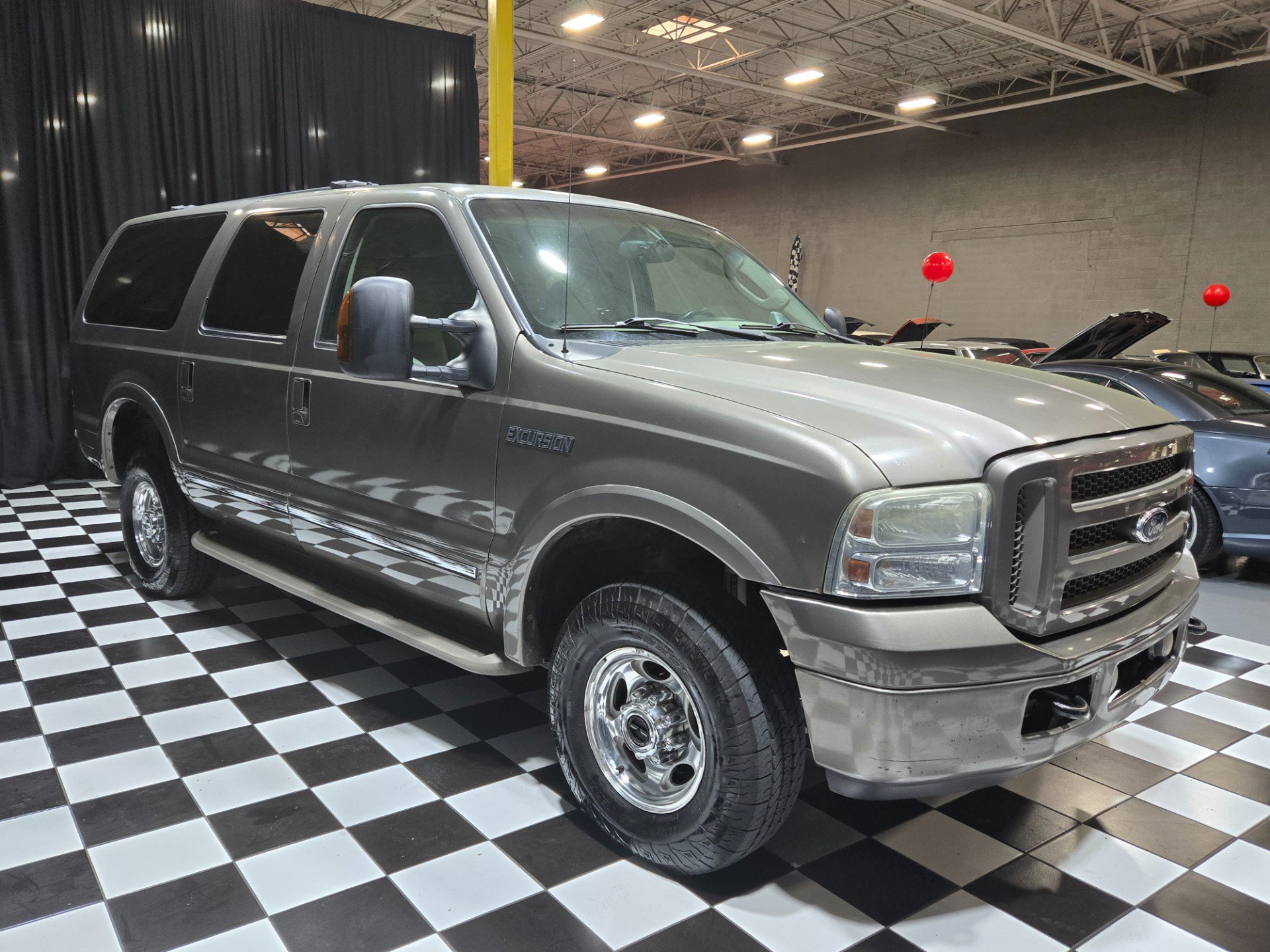 Used 2005 Ford Excursion Limited image 68