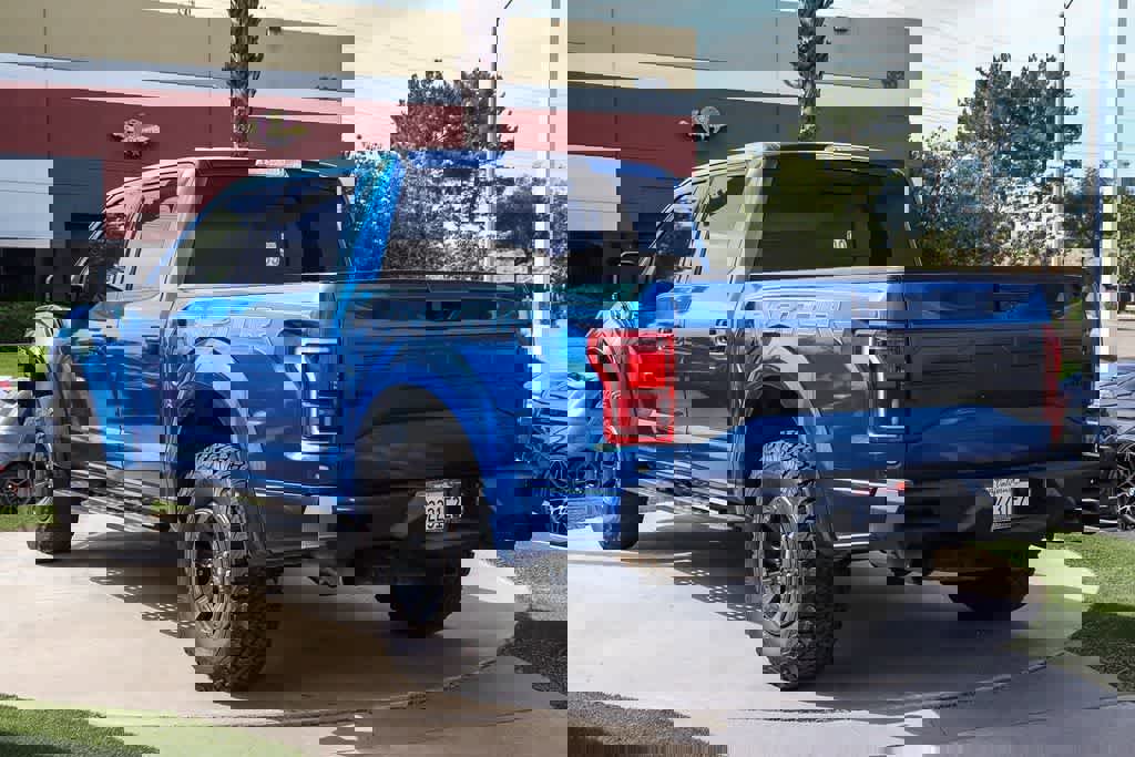 Used 2017 Ford F150 Raptor w/ Equipment Group 802A Luxury AWD/4WD image 10