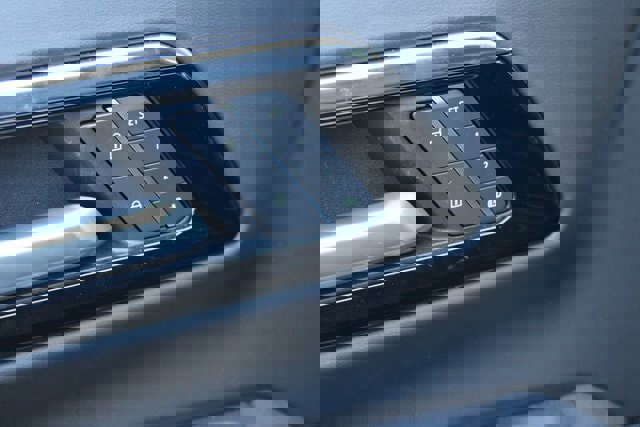 Used 2025 Chevrolet Tahoe Premier image 25