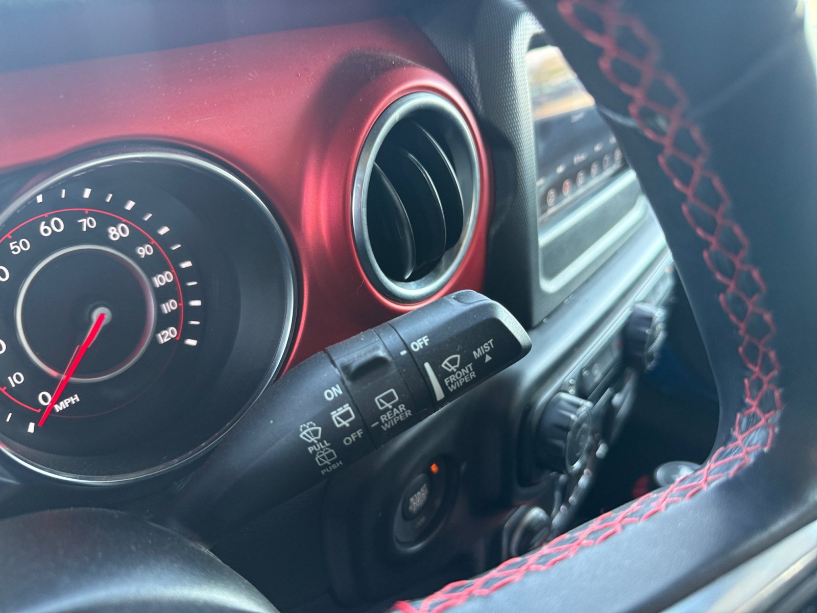 Used 2021 Jeep Wrangler Unlimited Rubicon AWD/4WD image 17