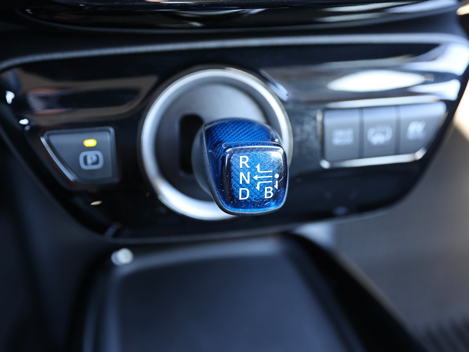 Used 2022 Toyota Prius Prime LE image 28