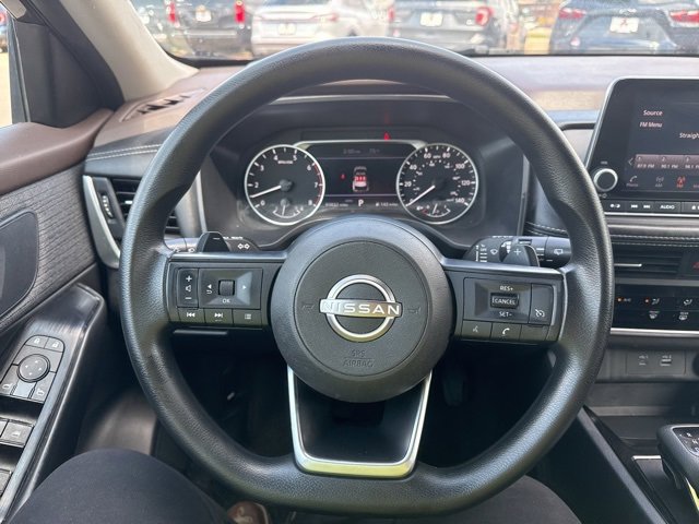 Used 2023 Nissan Rogue S image 21