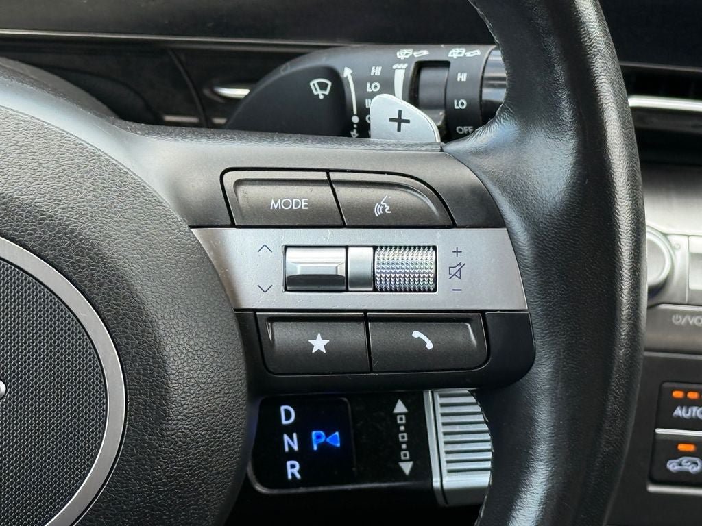 Used 2024 Hyundai Kona Limited AWD/4WD image 21
