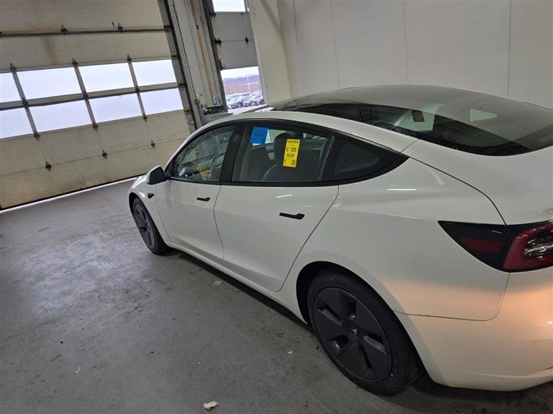 Used 2023 Tesla Model 3 Standard Range image 9