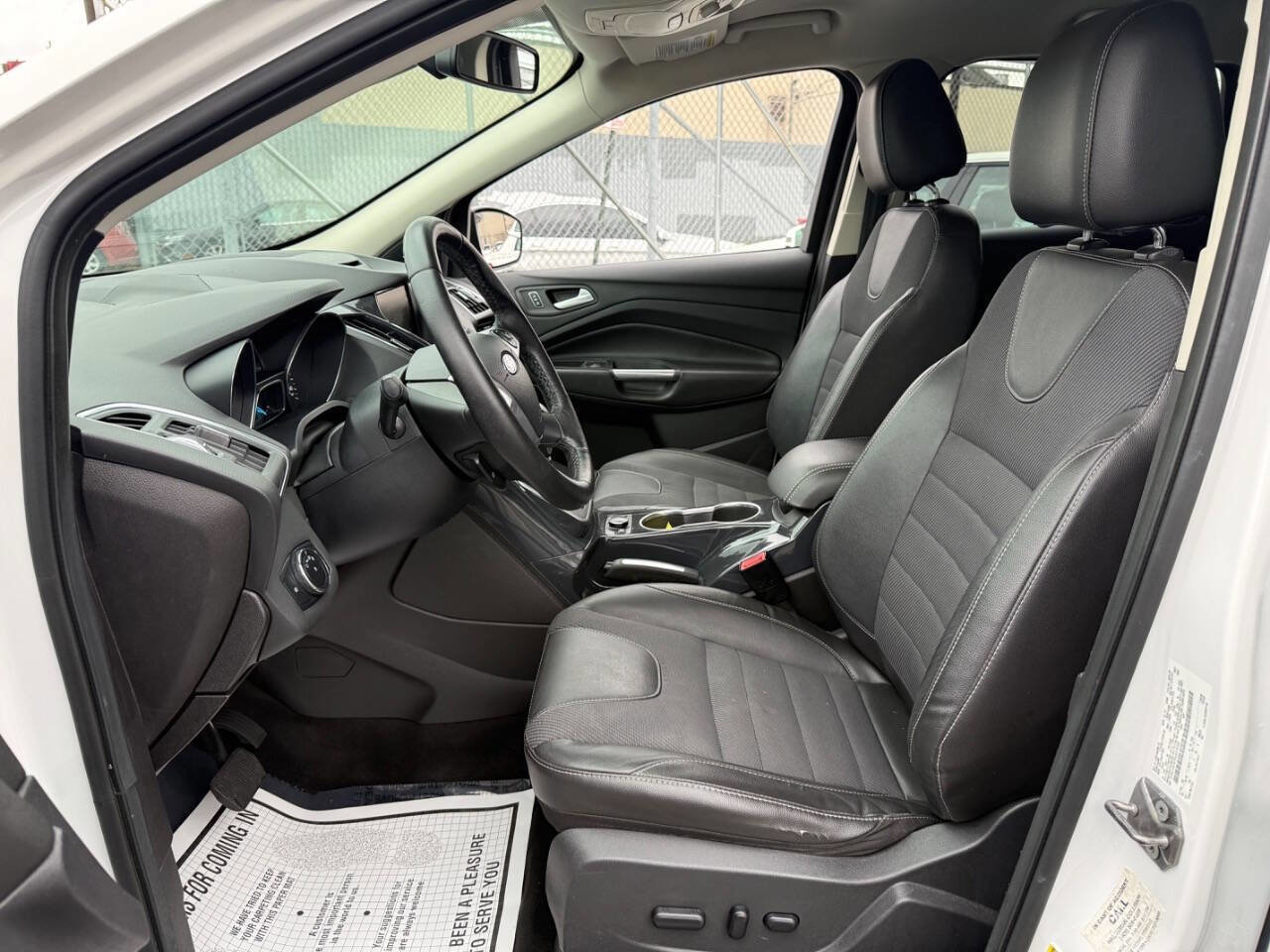 Used 2013 Ford Escape Titanium image 10