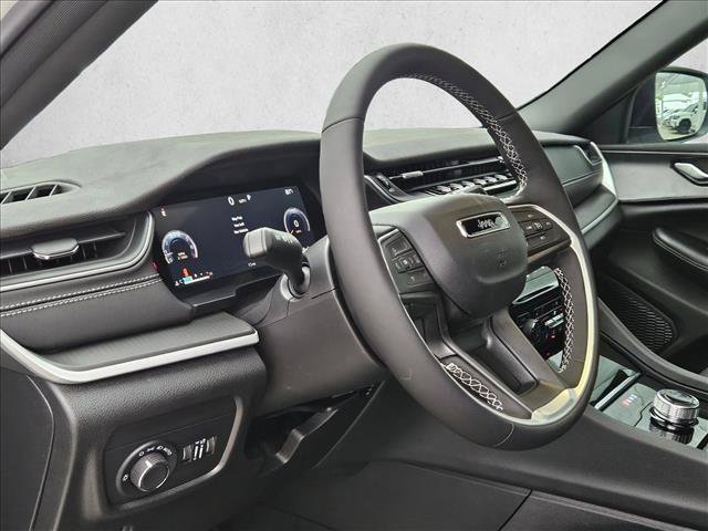New 2026 Jeep Grand Cherokee Laredo X RWD image 3