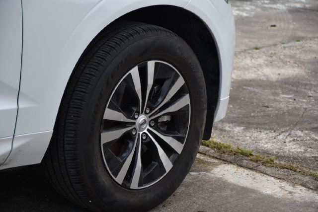 Used 2025 Volvo XC60 B5 Core AWD/4WD image 16