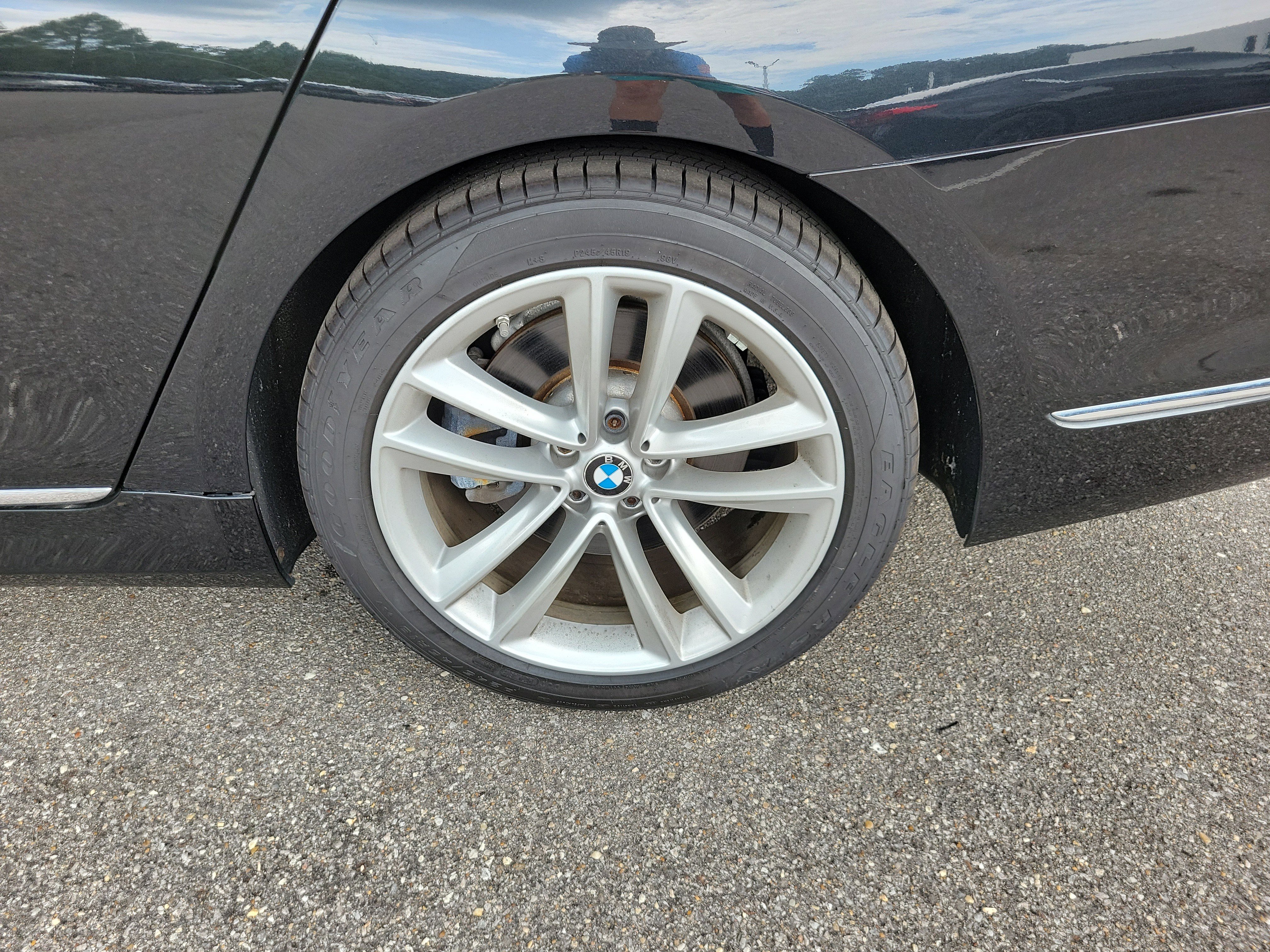 Used 2018 BMW 750i xDrive image 8