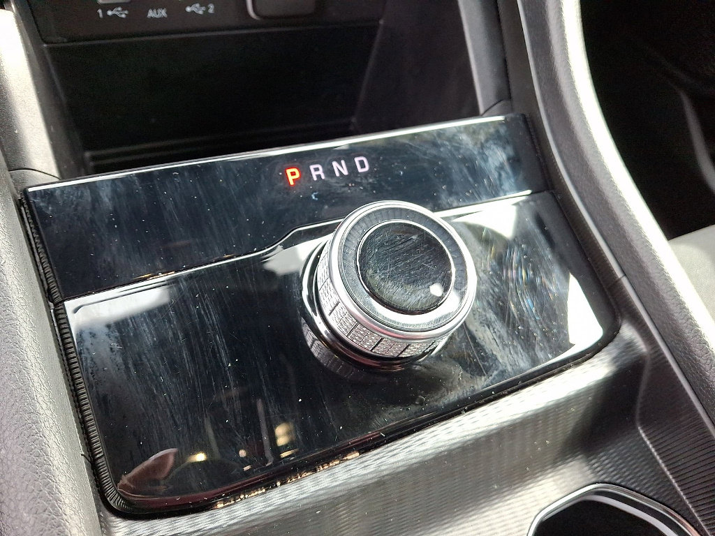 Used 2025 Jeep Grand Cherokee Laredo w/ MOPAR Finishing Package image 12