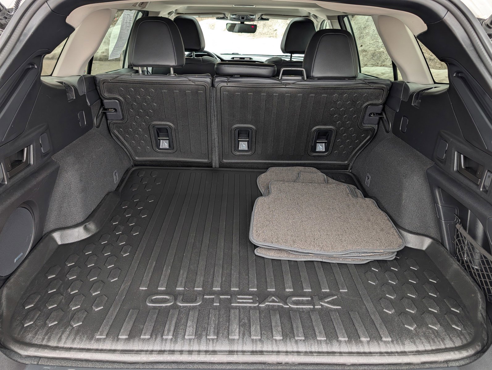 Used 2023 Subaru Outback Limited image 18