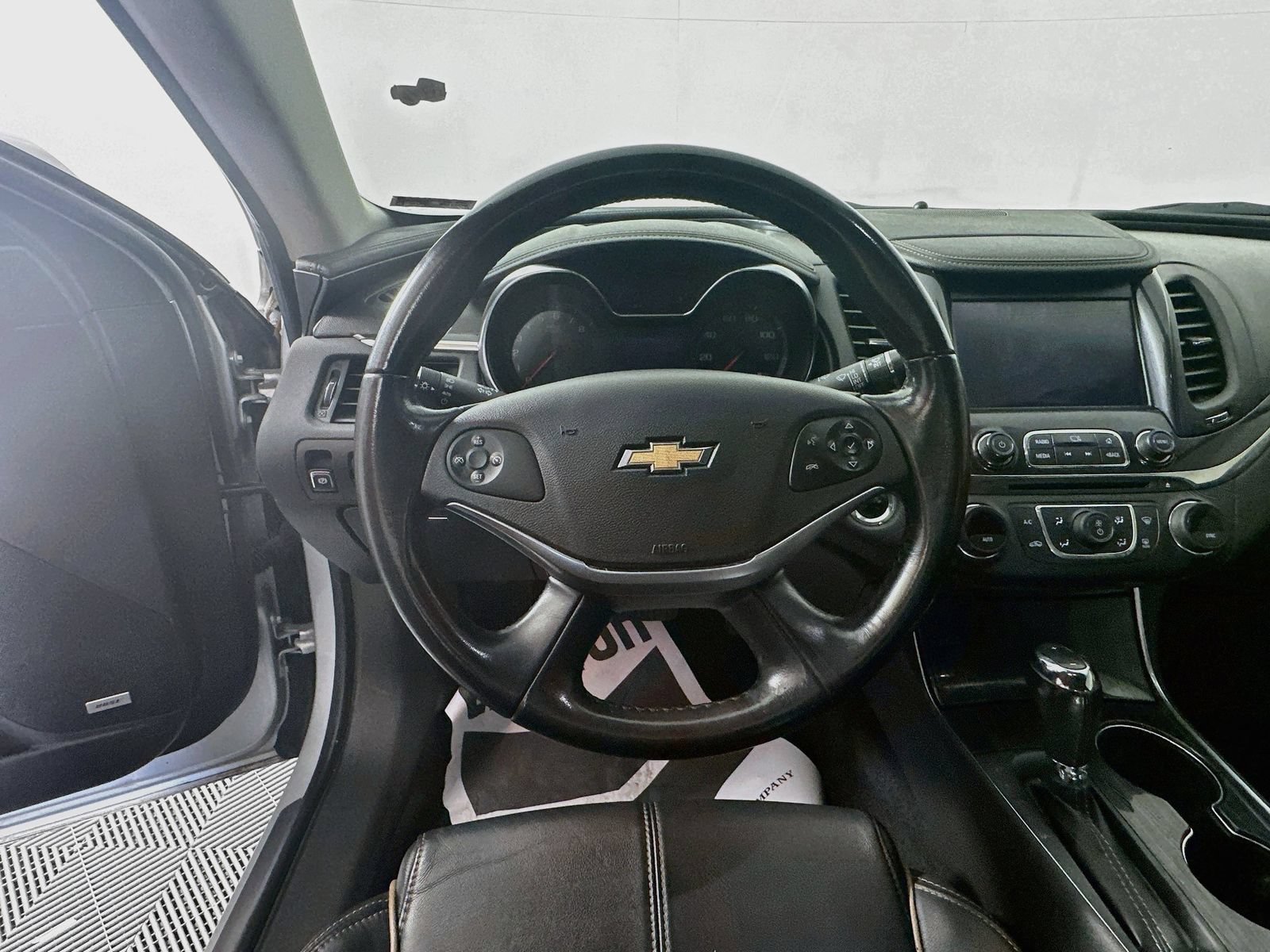 Used 2018 Chevrolet Impala Premier FWD image 11