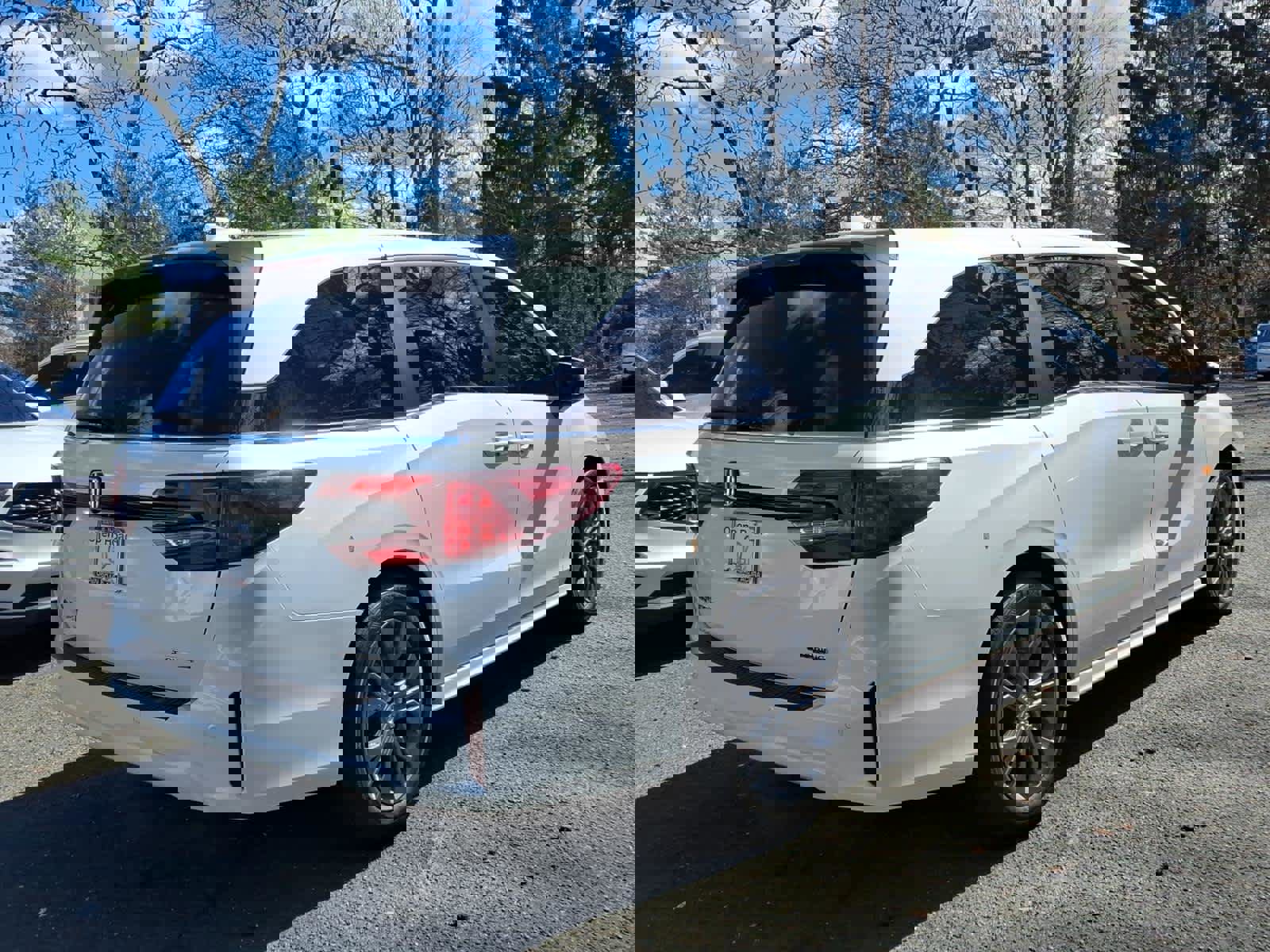 Used 2025 Honda Odyssey Touring image 6